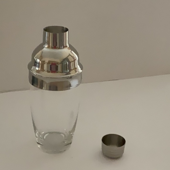 Silverplate Cocktail Shaker - Picture 3 of 8